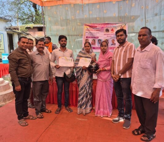 राजनांदगांव:बघेरा में छत्तीसगढ़ स्थापना दिवस पर रक्तदान शिविर का आयोजन महिलाओं ने भी बढ़ चढ़कर किया रक्तदान…