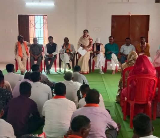 राजनांदगांव: डोंगरगांव विधानसभा क्षेत्र के अंतर्गत भाजपा मंडल तुमड़ीबोड़ में SIR पर कार्यशाला संपन्न…