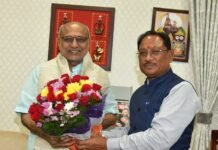 रायपुर : उप राष्ट्रपति राधाकृष्णन से मुख्यमंत्री साय ने की भेंट…