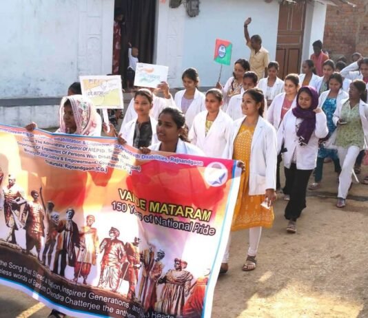 राजनांदगांव: वंदे मातरम् की 150वीं वर्षगांठ का सीआरसी ठाकुरटोला में आयोजन…