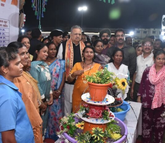 राजनंादगांव: राज्योत्सव में नगर निगम का स्टॉल वेस्ट टू आर्ट रही आकर्षण का केन्द्र…