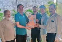 राजनांदगाव: महापौर मधुसूदन से मिलकर संघ ने किया व्यापक गृह संपर्क अभियान का शुभारंभ…