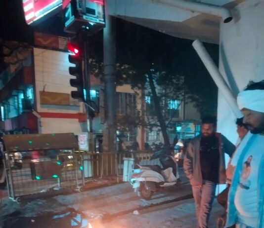 राजनांदगांव: ठंड बढऩे पर नगर निगम द्वारा शहर के 6 स्थानों पर अलाव की सुविधा…