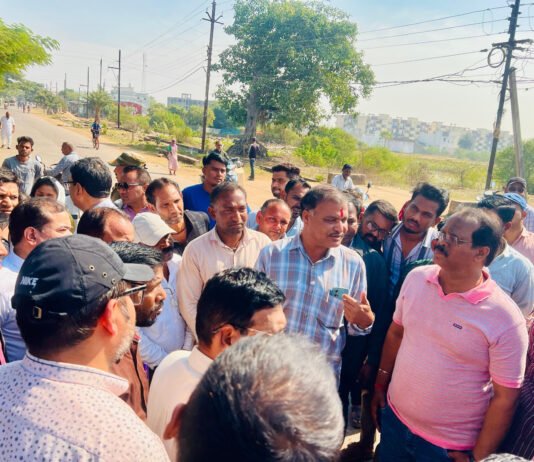 राजनांदगांव: गंज चौक से कन्हारपुरी तक प्रस्तावित सड़क चौड़ीकरण कार्य, महापौर ने किया निरीक्षण….