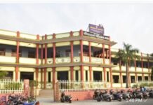 राजनांदगांव : अर्धवार्षिक परीक्षा की अचानक घोषणा से छात्रों व पालकों में नाराज़गी, 13 दिसम्बर से परीक्षा, देर से मिली जानकारी बना छात्रों के लिए चुनौती…