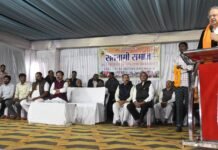 राजनांदगांव: विधानसभा अध्यक्ष मिनीमाता बाजार चौक सोमनी में गुरू घासीदास बाबा जयंती कार्यक्रम में हुए शामिल…