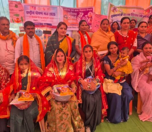 राजनांदगांव: शिविर में ग्रामीणों को प्रधानमंत्री सूर्यघर मुफ्त बिजली योजना और फसलचक्र परिवर्तन की दी गई जानकारी…