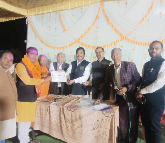 डोंगरगांव: जिला साहू संघ खैरागढ़ छुईखदान गंडई का प्रथम निर्वाचित अध्यक्ष टीलेश्वर साहू बने…