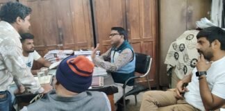 рд░рд╛рдЬрдирд╛рдВрджрдЧрд╛рдВрд╡: рд░рд╛рд╢рди рдореЗрдВ рдХрдЯреМрддреА рдмрд░реНрджрд╛рд╢реНрдд рдирд╣реАрдВ рдпрд╣ рдЧрд░реАрдм рдЬрдирддрд╛ рд╕реЗ рд░рд╛рд╢рди рдХреА рд▓реВрдЯ рд╣реИ…