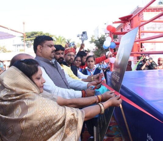 राजनांदगांव : स्कूल शिक्षा मंत्री गजेन्द्र यादव ने नवनिर्मित बॉक्सिंग रिंग सेट एवं आर्चरी रेंज का किया शुभारंभ…