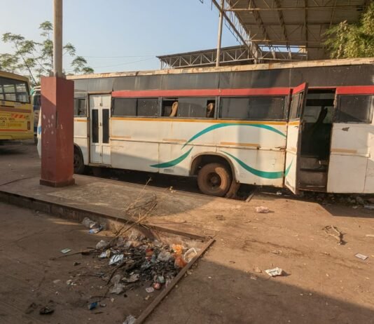 राजनांदगांव नया बस स्टैंड परिसर में एक व्यक्ति पर टांगिया से हमला…