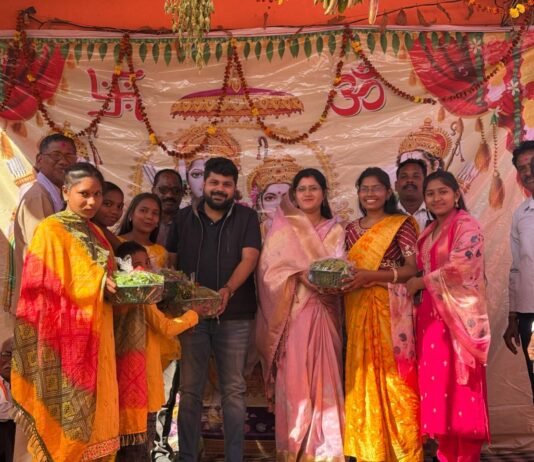 рд░рд╛рдЬрдирд╛рдВрджрдЧрд╛рдВрд╡: рд╡рд┐рдзрд╛рдпрдХ рд╣рд░реНрд╖рд┐рддрд╛ рд╕реНрд╡рд╛рдореА рдмрдШреЗрд▓ рдиреЗ рдбреЛрдВрдЧрд░рдЧрдврд╝ рдХреЗ рдЧреНрд░рд╛рдо рдбреБрдбрд┐рдпрд╛ рдореЗрдВ рдордирд╛рдИ рдорд╛рдБ рд╢рд╛рдХрдореНрднрд░реА рдЬрдпрдВрддреА…