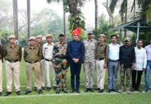 राजनांदगांव : कलेक्टर ने अपने निवास में किया ध्वजारोहण…