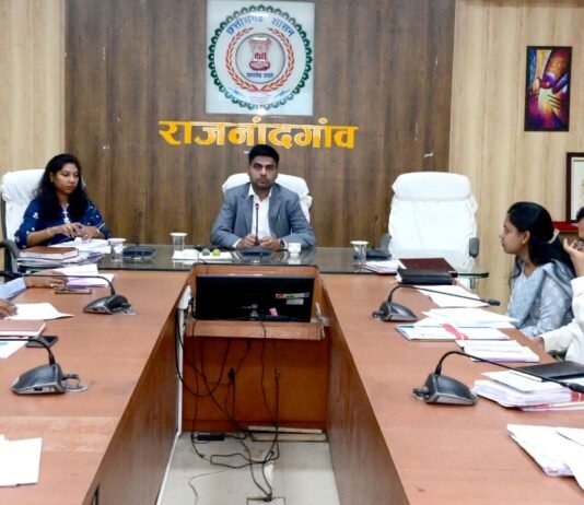 राजनांदगांव:कलेक्टर ने सभी निर्माण एजेंसी से संबंधित अधिकारियों की ली बैठक…