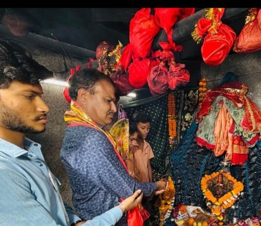 राजनांदगांव: महापौर मधुसूदन यादव ने शीतला माता मंदिर में पूजा अर्चना कर नगरवासियों कीखुशहाली की कामना की…