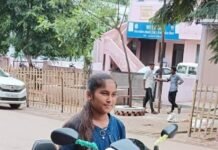 राजनांदगांव: मुख्यमंत्री नोनी बाबू मेधावी शिक्षा प्रोत्साहन योजना से भूमिका को मिली स्कूटी और एक लाख रूपए की राशि…