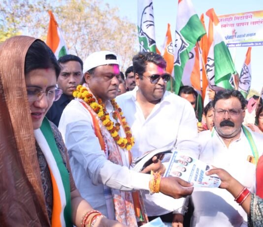 मनरेगा बचाओ संग्राम: भर्रेगांव से सुरगी तक कांग्रेस की पदयात्रा, न्यूनतम मजदूरी और रोजगार पर हमले के खिलाफ उमड़ा जनसैलाब…