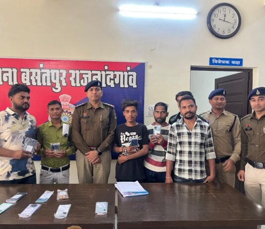 राजनांदगांव: CEIR पोर्टल की मदद से बसंतपुर पुलिस ने लौटाए 12 गुम मोबाईल…