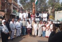 राजनांदगांव:अशोक स्तम्भ चौक में 77वें गणतंत्र दिवस पर हुआ भव्य ध्वजारोहण…
