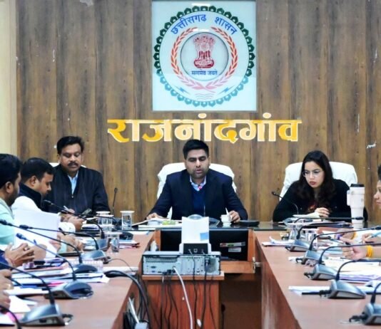 राजनांदगांव: फूड सेफ्टी विभाग को जिले के खाद्य प्रतिष्ठानों में मिठाई, दूध, पनीर एवं अन्य खाद्य पदार्थों की जांच के लिए लगातार निरीक्षण करने के दिए निर्देश…