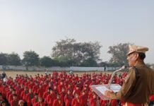 राजनांदगांव: सड़क सुरक्षा माह के सातवे दिन यातायात पुलिस द्वारा युगान्तर पब्लिक स्कूल में सड़क सुरक्षा जागरूकता कार्यक्रम आयोजित…