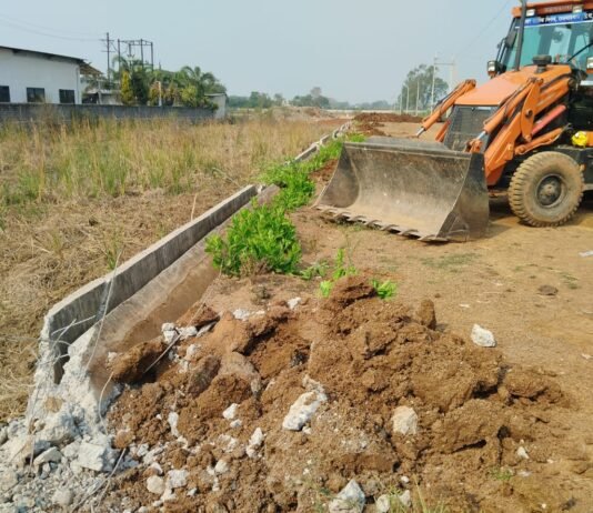 राजनांदगांव: अवैध कॉलोनियों पर चला प्रशासन का बुलडोजर…