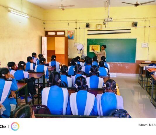 राजनांदगांव: महिला सुरक्षा व साइबर जागरूकता हेतु रक्षा टीम का जनजागरूकता अभियान…