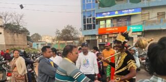 राजनांदगांव: सड़क सुरक्षा माह में नाटक के माध्यम से यातायात जागरूकता अभियान…