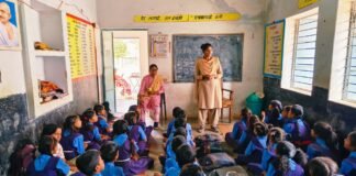 राजनांदगांव: शासकीय प्राथमिक शाला कोपेडीह, जिला राजनांदगांव रक्षा टीम द्वारा विद्यार्थियों को गुड टच एवं बेड टच व डिजिटल सुरक्षा की दी गई जानकारी…