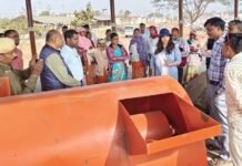 राजनांदगांव: सीईओ जिला पंचायत ने ग्राम टेड़ेसरा के प्लास्टिक वेस्ट मैनेजमेंट यूनिट का किया निरीक्षण…