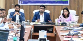 राजनांदगांव :कक्षा 10वीं एवं 12वीं के परीक्षा परिणामों के दृष्टिगत बच्चों की पढ़ाई पर विशेष ध्यान देते हुए करें कार्य…