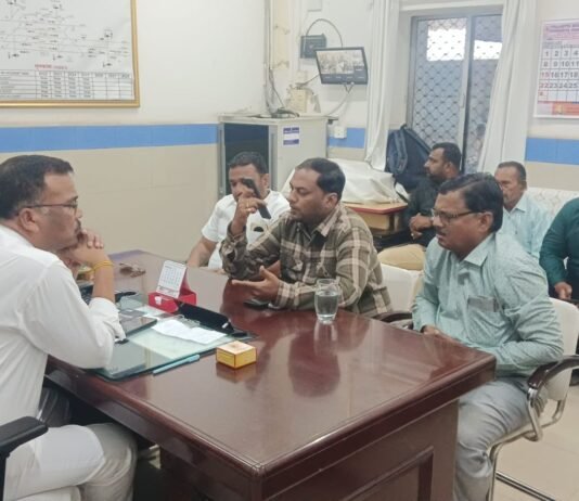 राजनांदगांव:कांग्रेस नेता आसिफ अली का आंदोलन रंग लाया,अधूरे रेलवे अंडरब्रिज पर नागपुर डिवीजन के अभियंता से सीधी वार्ता…