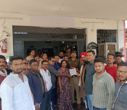 рд░рд╛рдЬрдирд╛рдВрджрдЧрд╛рдВрд╡:рд▓реЛрдХрддрдВрддреНрд░ рдореЗрдВ рд╡реЛрдЯ рдЪреЛрд░реА рдХрд╛ рднрдВрдбрд╛рдлреЛрдбрд╝ ,рднрд╛рдЬрдкрд╛ рдХреЗ рдЪреЗрд╣рд░реЗ рдмреЗрдирдХрд╛рдм, рдЖрд╕рд┐рдл рдЕрд▓реА рдиреЗ рдЦреЛрд▓реА рд╕рд╛рдЬрд┐рд╢ рдХреА рдкрд░рддреЗрдВ…