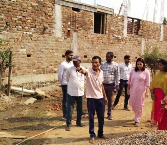 राजनांदगांव: सीईओ जिला पंचायत ने ग्राम तेंदूनाला, आसरा एवं बोदेला में प्रधानमंत्री आवास योजना- ग्रामीण अंतर्गत निर्माणाधीन आवासों का किया निरीक्षण…