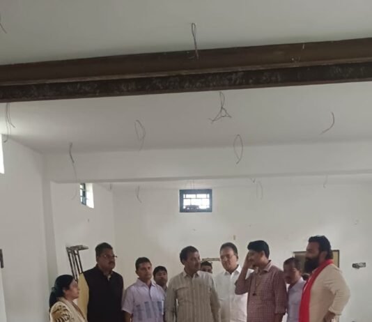 राजनांदगांव: गंजपारा अंग्रेजी माध्यम प्राथमिक शाला में निर्माणाधीन मॉडल क्लास निर्माण कार्य का महापौर ने किया निरीक्षण…