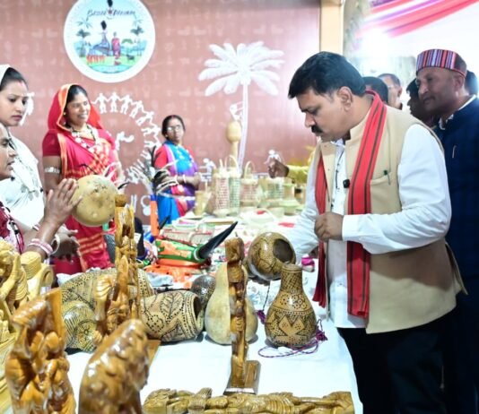 रायपुर : बस्तर पण्डूम 2026 की तैयारियों का उप मुख्यमंत्री विजय शर्मा ने लिया जायजा…