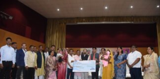 रायपुर : श्रम विभाग की कल्याणकारी योजनाओं का अधिक से अधिक लाभ लेने श्रमिक भाई -बहन बनें जागरूक- राजस्व मंत्री वर्मा…