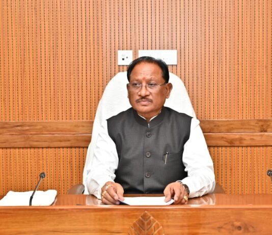 रायपुर : मुख्यमंत्री विष्णु देव साय की अध्यक्षता में आज यहाँ विधानसभा परिसर स्थित सभाकक्ष में मंत्री परिषद की बैठक शुरू…