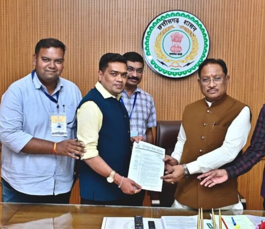 रायपुर : मुख्यमंत्री विष्णुदेव साय से प्रेस क्लब प्रतिनिधिमंडल ने की सौजन्य मुलाकात…