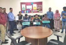 राजनांदगांव : एसबीआई द्वारा सीएसआर सहायता के रूप में सीआरसी के दिव्यांग बच्चों के लिए 6 नग कम्प्यूटर सिस्टम एवं 1 नग प्रिंटर किया गया प्रदान…