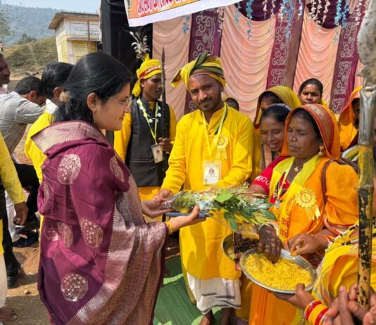 VISION TIMES: ग्राम पंचायत घोटिया में “गोड़ी को पुनेम गाथा” कार्यक्रम संपन्न विधायक हर्षिता स्वामी बघेल हुई शामिल…