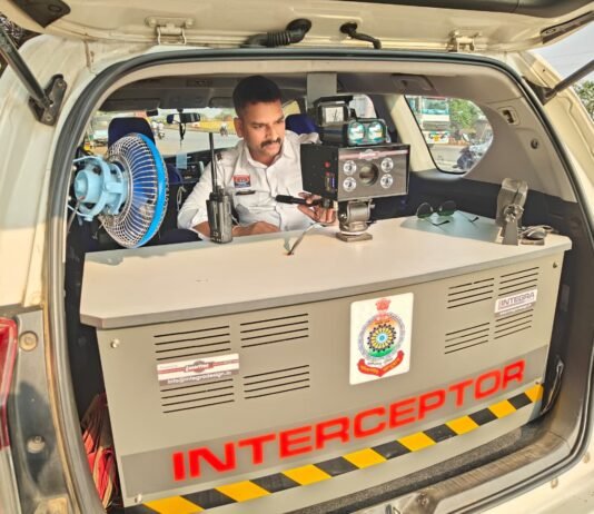 राजनांदगांव: इंटरसेप्टर वाहन से ओवरस्पीड वाहनों पर सख्ती, यातायात पुलिस की लगातार कार्रवाई…