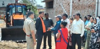 राजनांदगांव: मोहड में पानी निकासी की समस्या, बंद प्लाट खोल पानी की कराई निकासी…