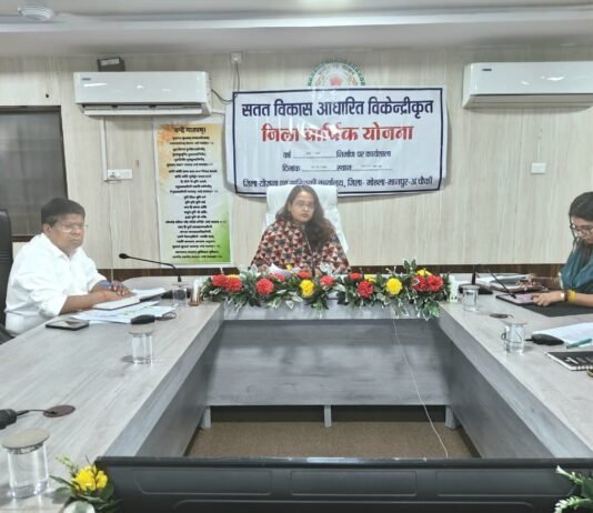 राजनांदगांव: ग्रीष्म ऋतु के मद्देनजर आवश्यक तैयारियों के साथ पेयजल व्यवस्था करें सुनिश्चित–कलेक्टर तुलिका प्रजापति…