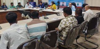 рд░рд╛рдЬрдирд╛рдВрджрдЧрд╛рдВрд╡: рдЖрдЧрд╛рдореА рджрд▓рд╣рди, рддрд┐рд▓рд╣рди рдЦрд░реАрдж рдкреНрд░рдХреНрд░рд┐рдпрд╛ рдПрд╡рдВ рдХреГрд╖рдХреЛрдВ рдХреЛ рдЬреЛрдбрд╝реЗрдиреЗ рдХреЗ рд╕рдВрдмрдВрдз рдореЗрдВ рдмреИрдардХ рдЖрдпреЛрдЬрд┐рдд…