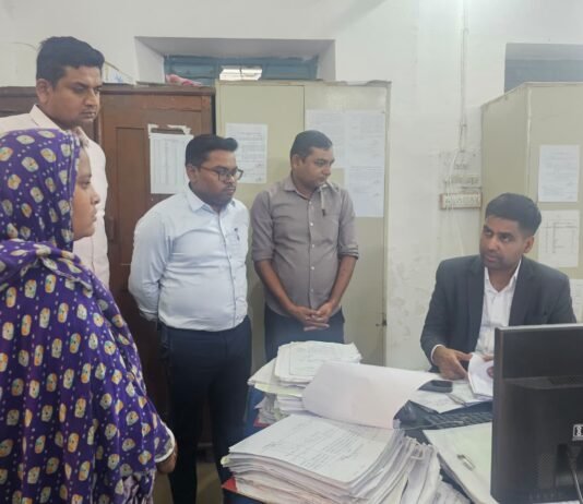 राजनांदगांव: कलेक्टर ने राजनांदगांव तहसील कार्यालय का किया औचक निरीक्षण…