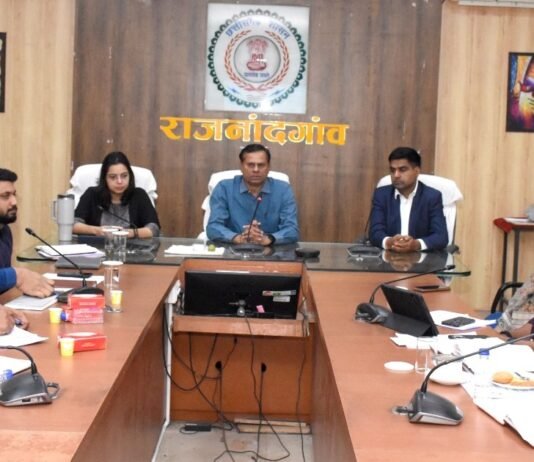 राजनांदगांव: प्रशिक्षण लेकर जिम्मेदारी से करें जनगणना कार्य – संभागायुक्त…