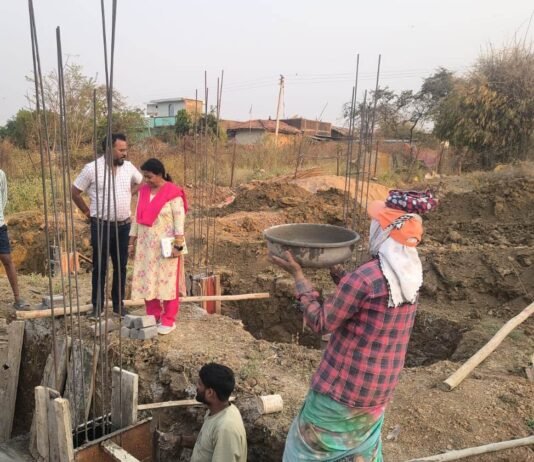 राजनांदगांव: शासकीय योजनाओं की प्रभावी क्रियान्वयन, व्यवस्थाओं में सुधार करने जिला स्तरीय अधिकारियों ने किया विशेष मैदानी निरीक्षण…