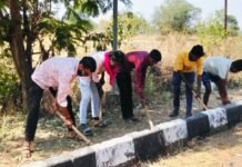 राजनांदगांव: श्रद्धालुओं की सुविधाओं को ध्यान में रखते हुए पदयात्री मार्गों में युद्ध स्तर पर किया जा रहा साफ-सफाई एवं व्यापक व्यवस्थाएं…