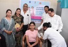 राजनांदगांव: एचपीवी टीकाकरण के शुभारंभ दिवस पर कुल 23 किशोरी बालिकाओं को लगाया गया एचपीव्ही का टीका…